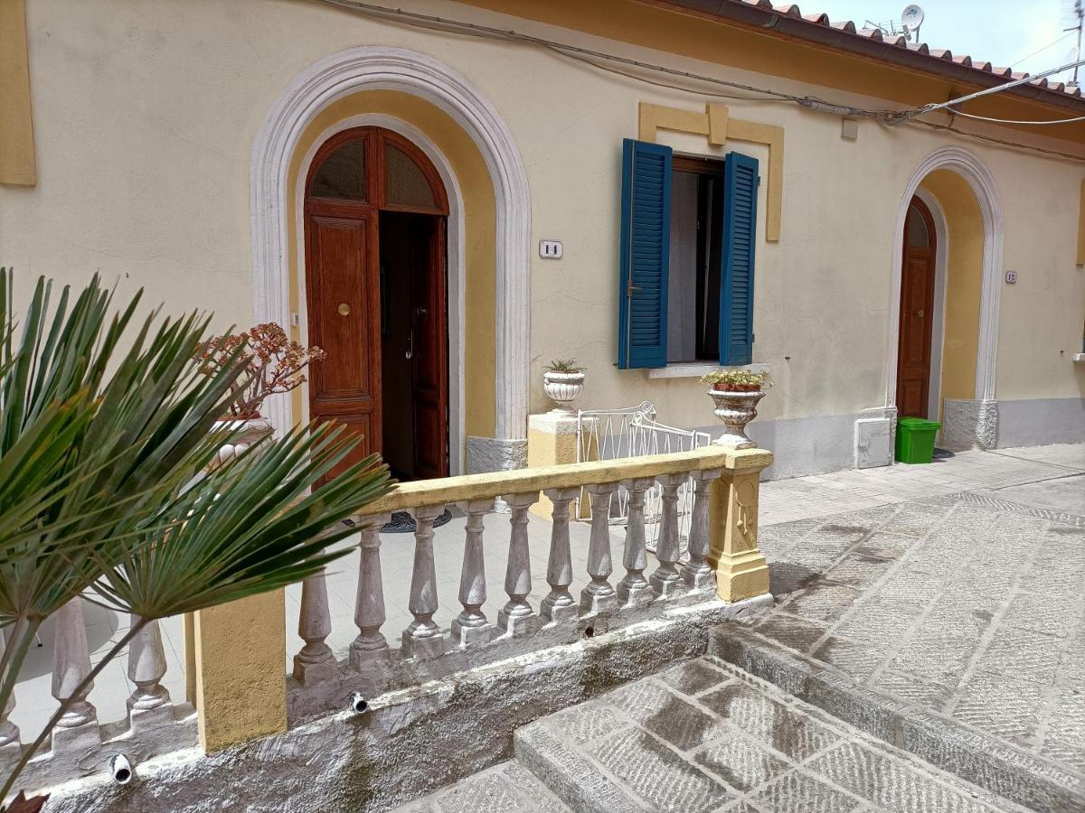 La Terrazza Nel Cuore Di Capoliveri Ngoại thất bức ảnh